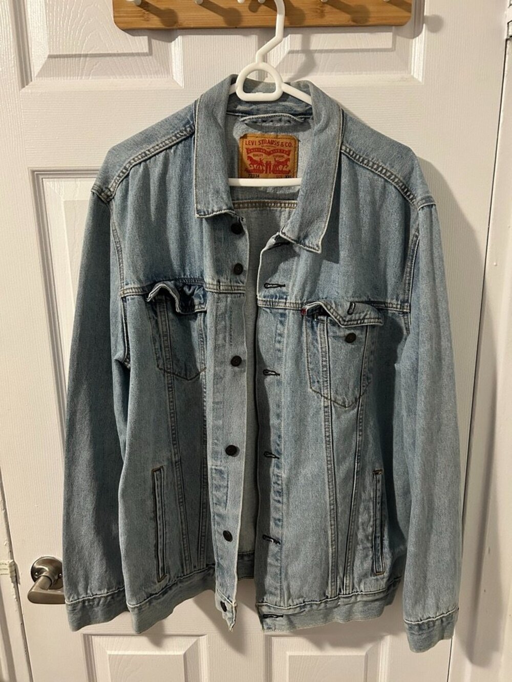 Levi's Light Wash Denim Jacket - Size XXL